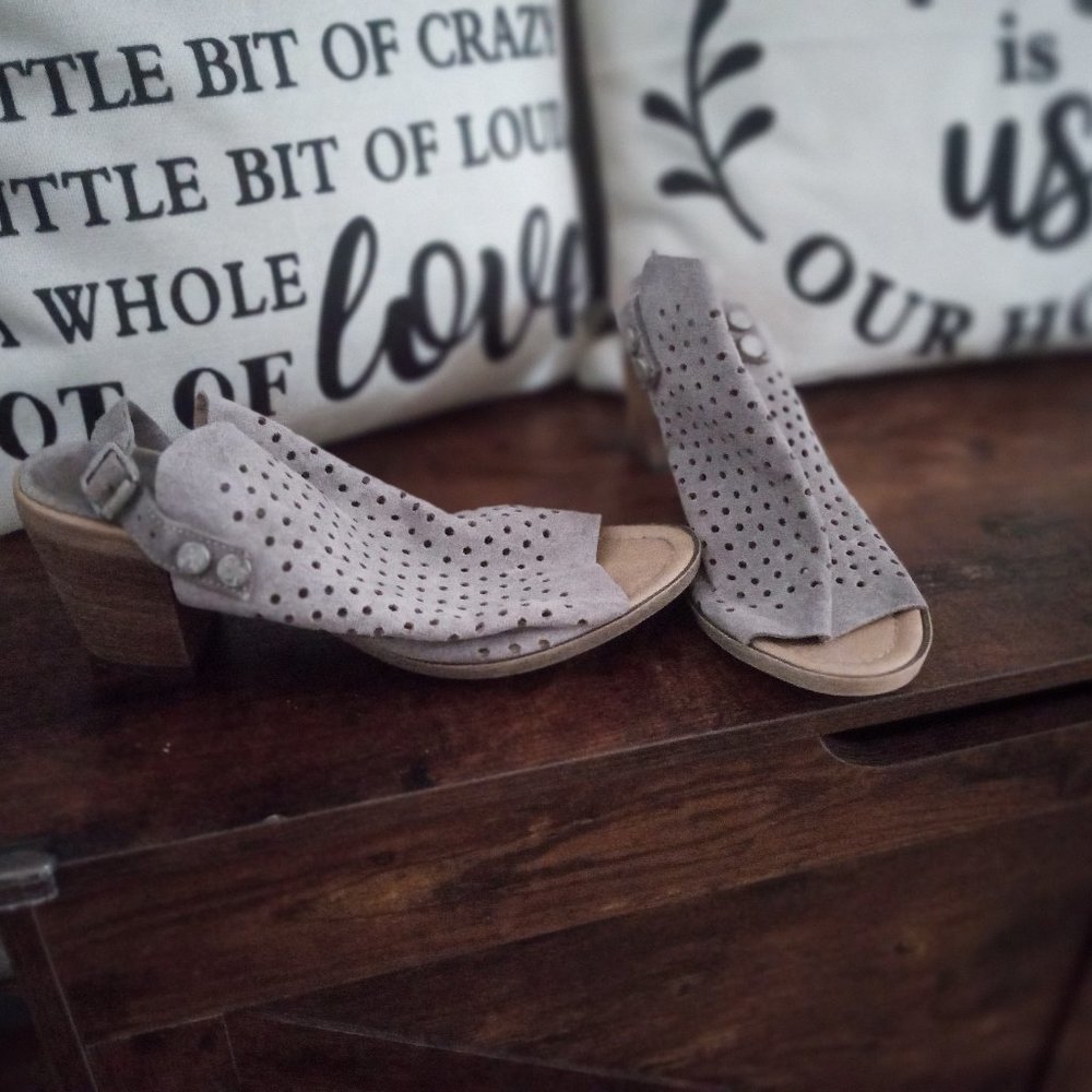 Sophia Milano Shoes